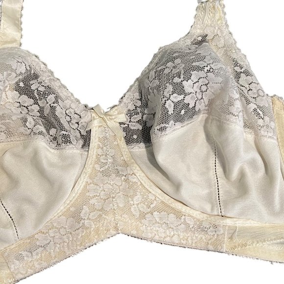 Alexander's Vintage White Lace Bra 36C Union Made #935 - Picture 5 of 5